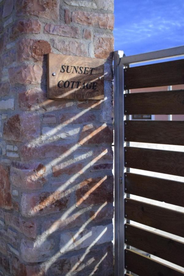 Sunset Cottage 1 卡萨米尔 外观 照片